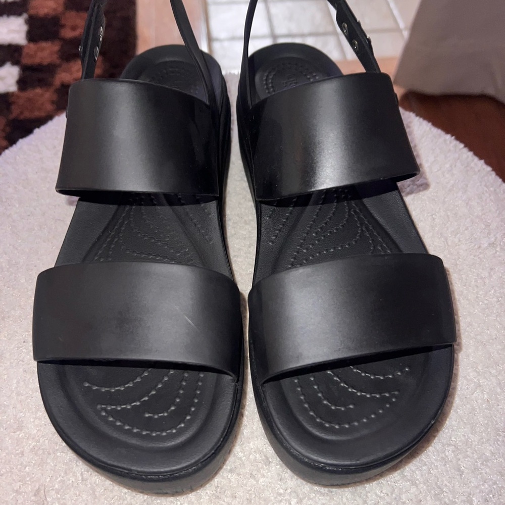 Crocs Brooklyn Sandals